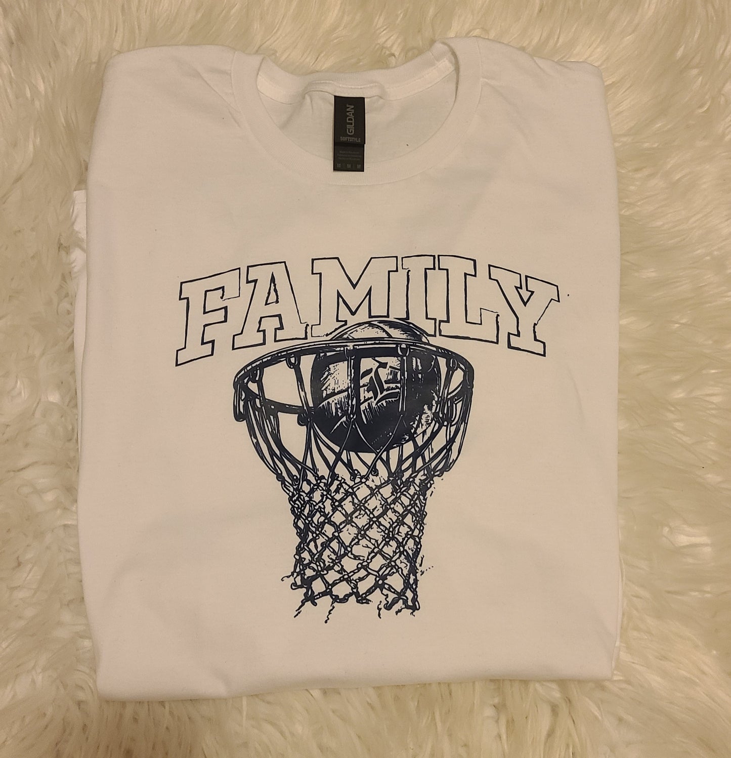 Family (basketball) 2023 tee